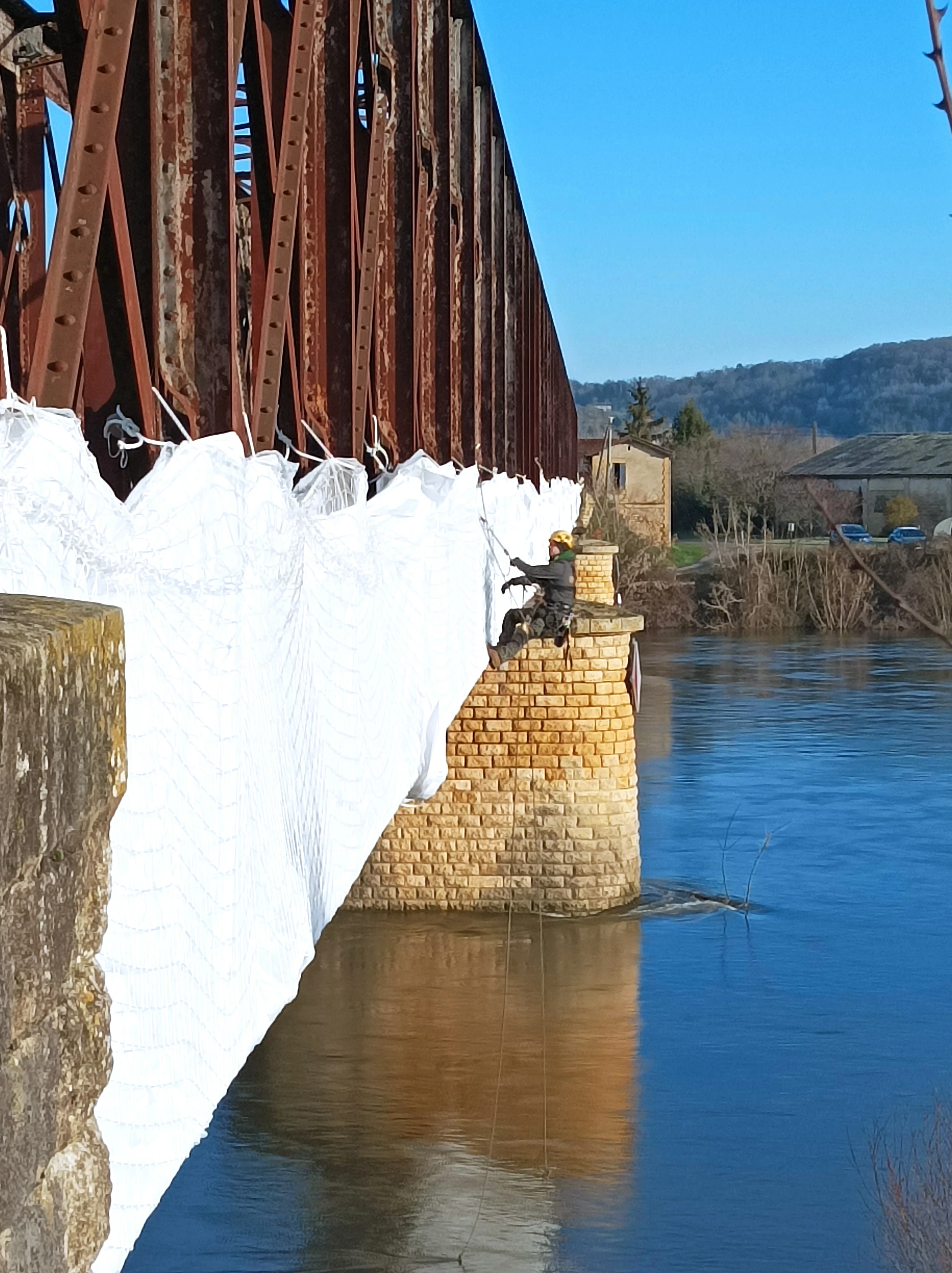 Intervention de cordistes MS Access pour emballé c’est protégé chez LAURIERE à St Cyprien (bâtiment) – 7